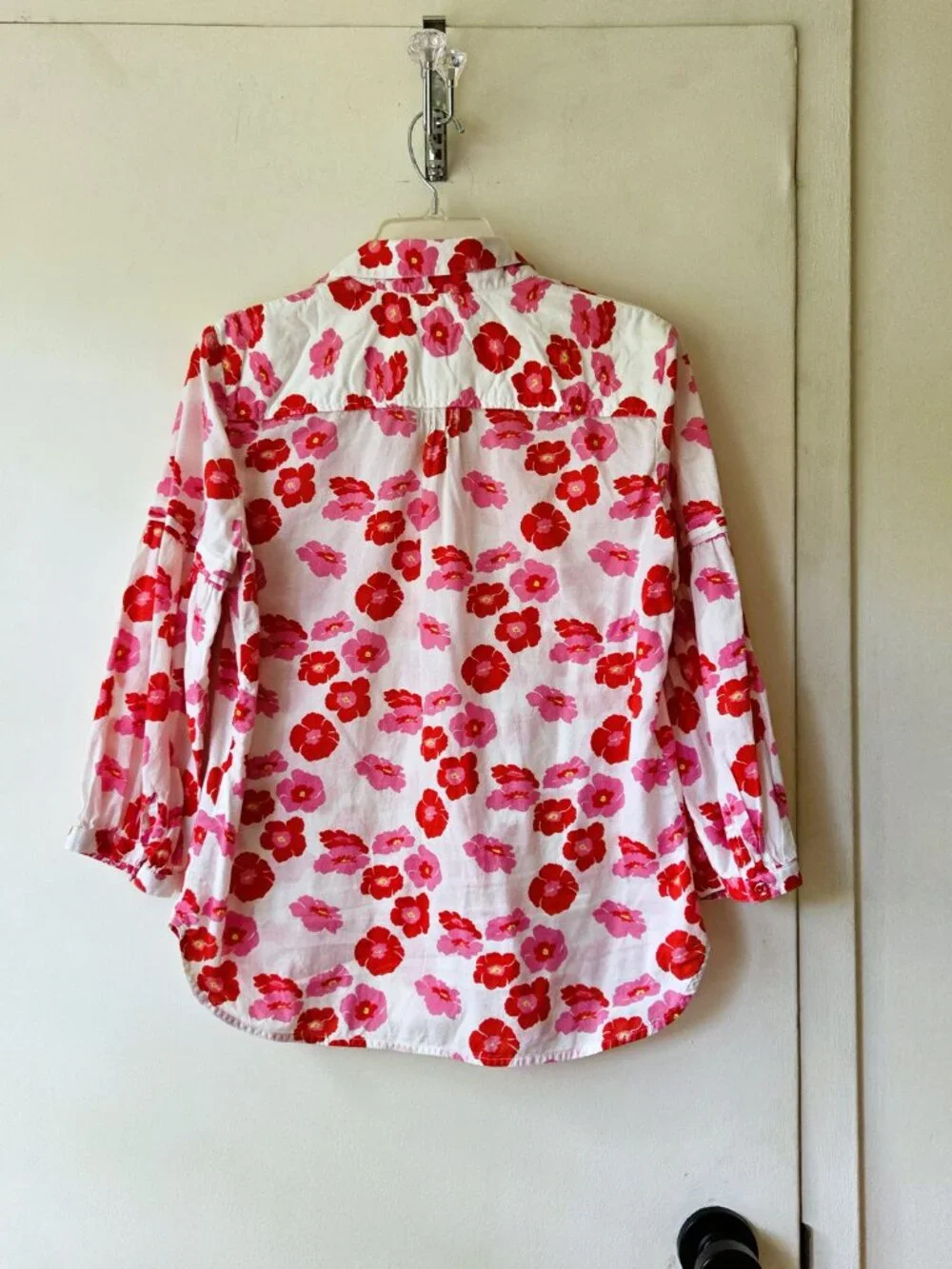 Robert Graham sz M Floral Button Down Shirt Blouse White Pink Embroidery Puff - Picture 8 of 14